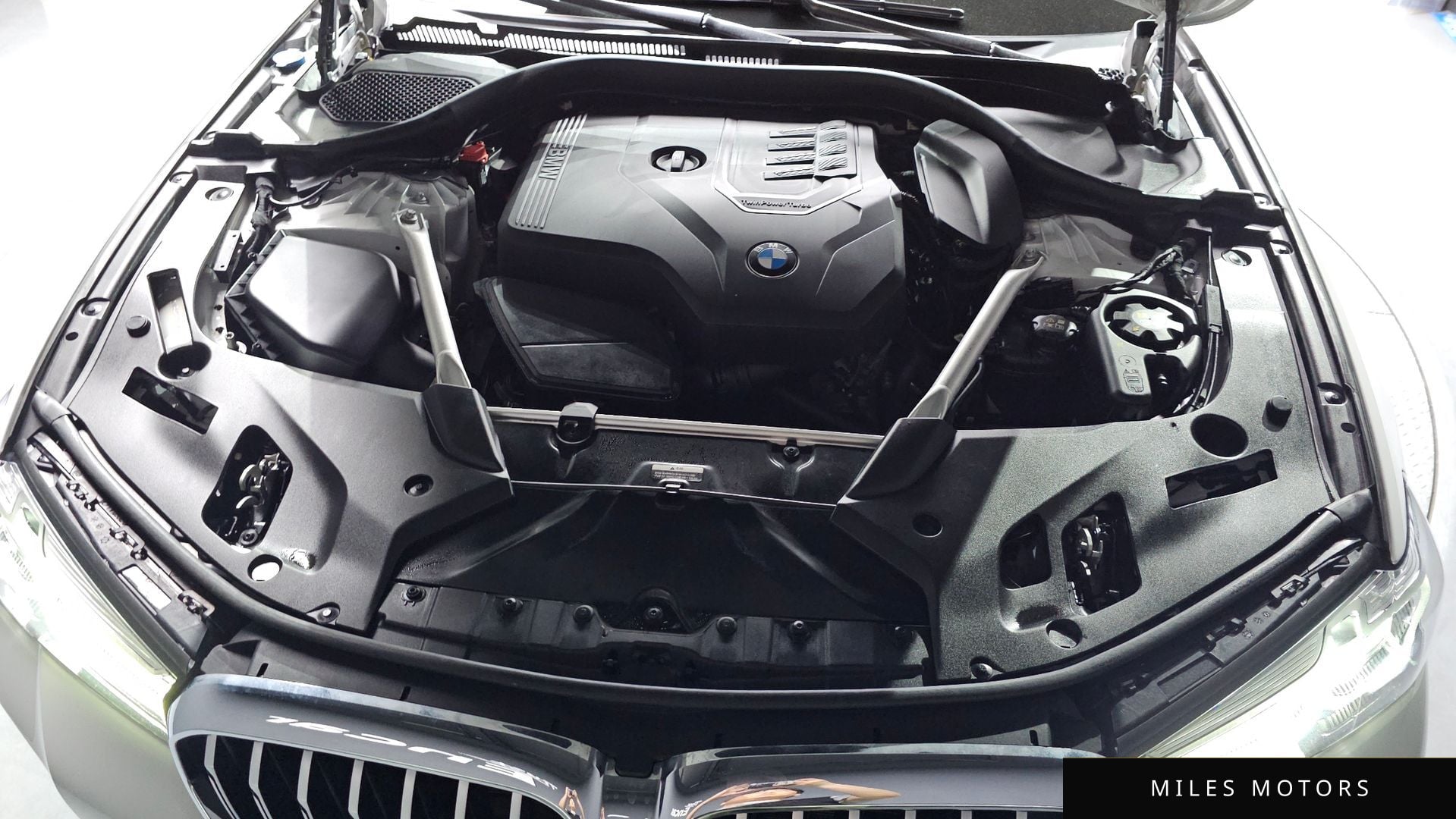 BMW 5 Series (G30) 2023 — миниатюра 6