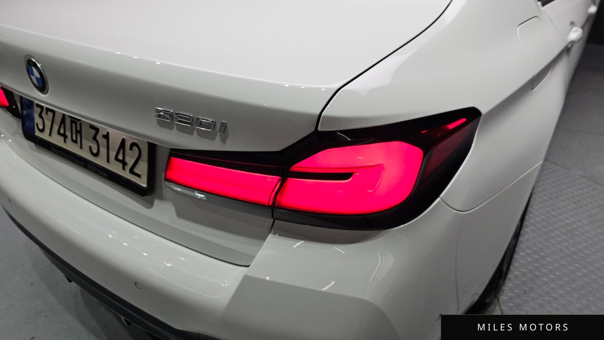 BMW 5 Series (G30) 2023 — миниатюра 9
