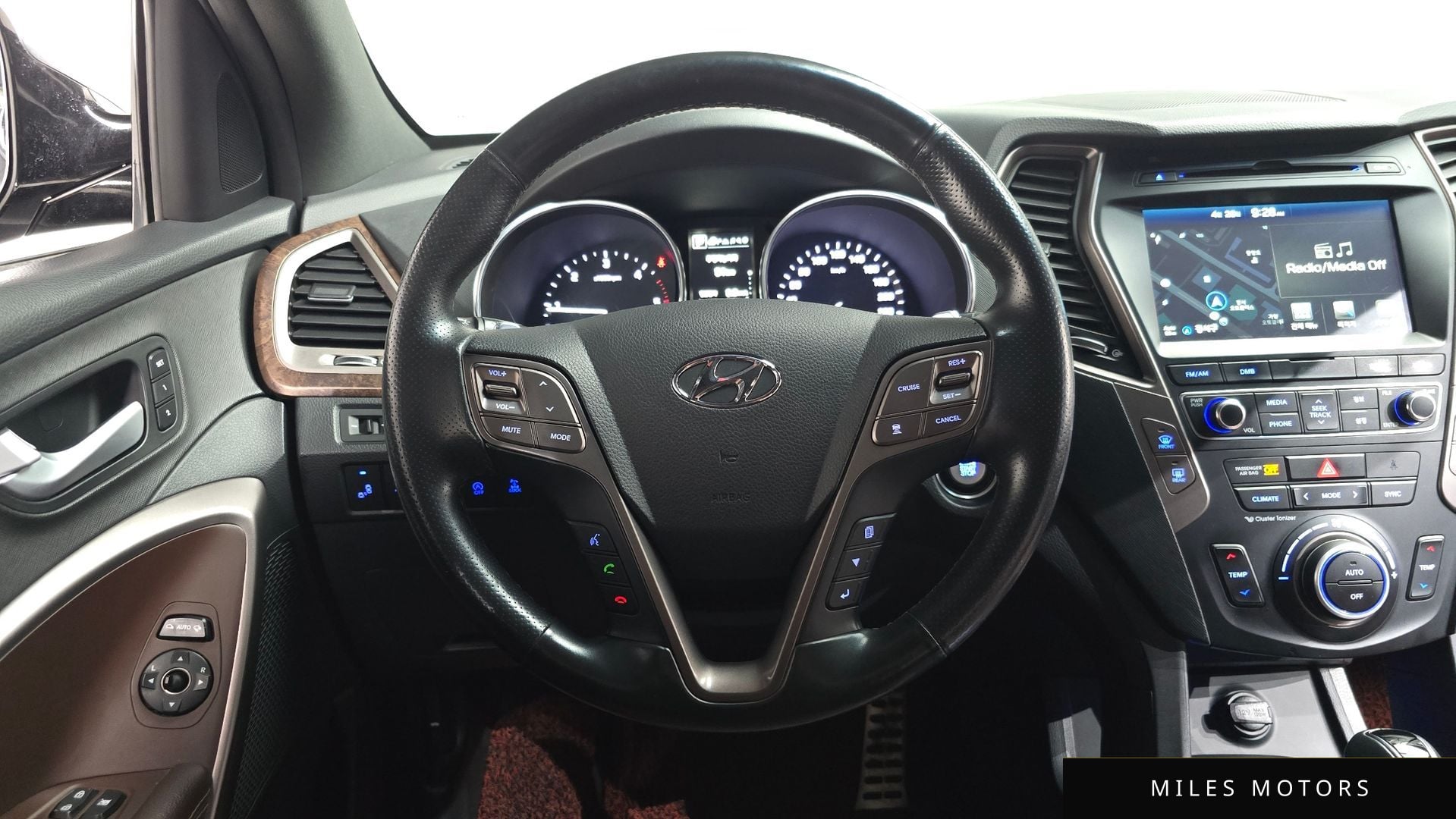 Hyundai Santafe 2018 — миниатюра 19