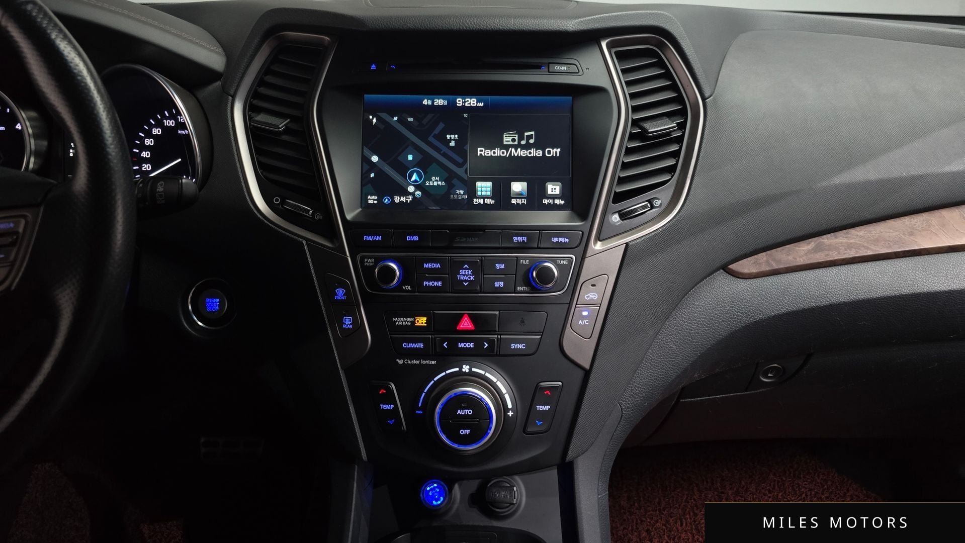 Hyundai Santafe 2018 — миниатюра 20