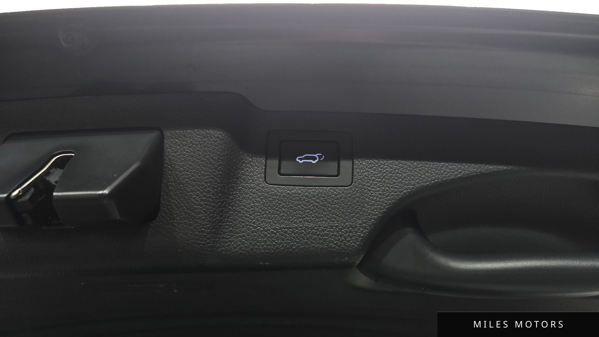 Hyundai Santafe 2018 — миниатюра 26