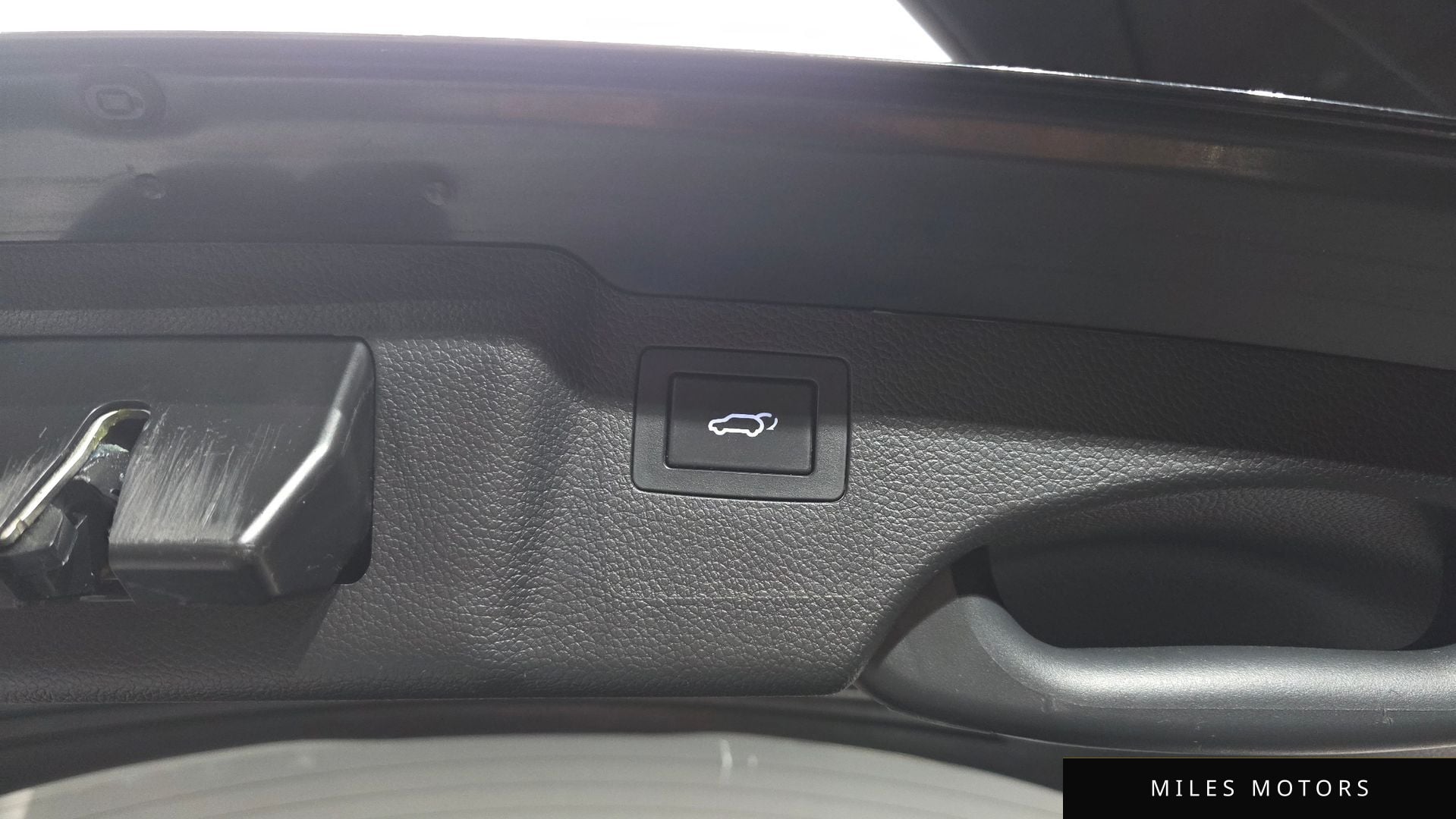 Hyundai Santafe 2018 — миниатюра 31