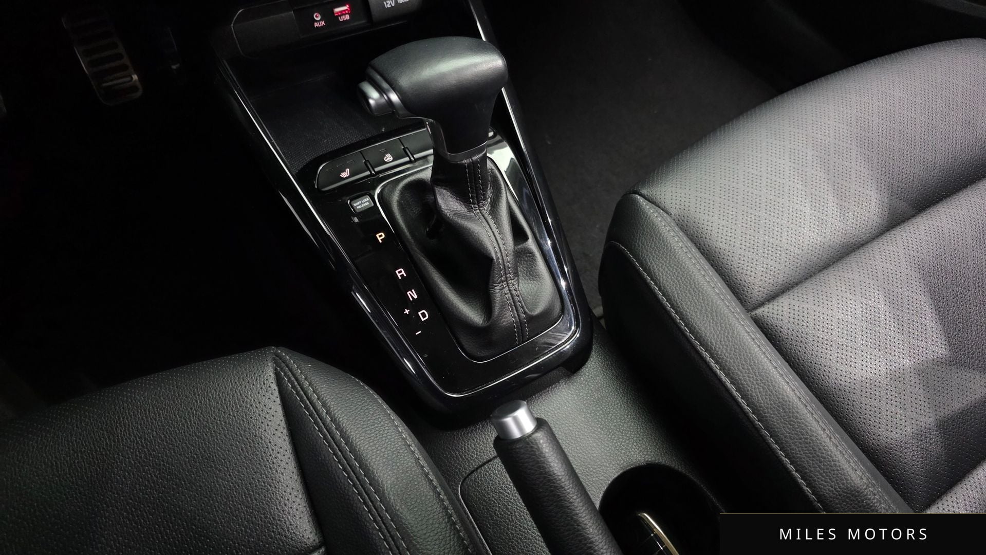 Kia Stonic 2018 — миниатюра 12
