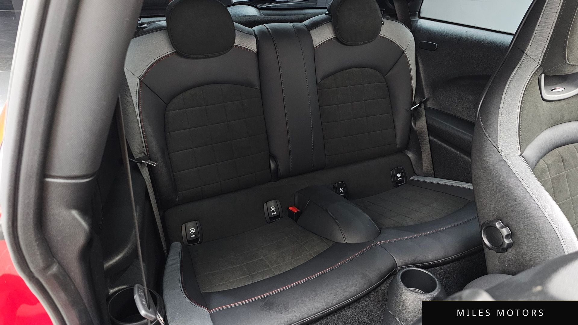 MINI 쿠퍼 S 2024 — миниатюра 18