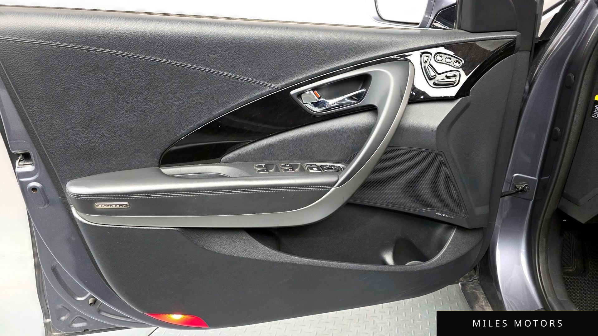 Hyundai 그랜저 HG 2013 — миниатюра 13