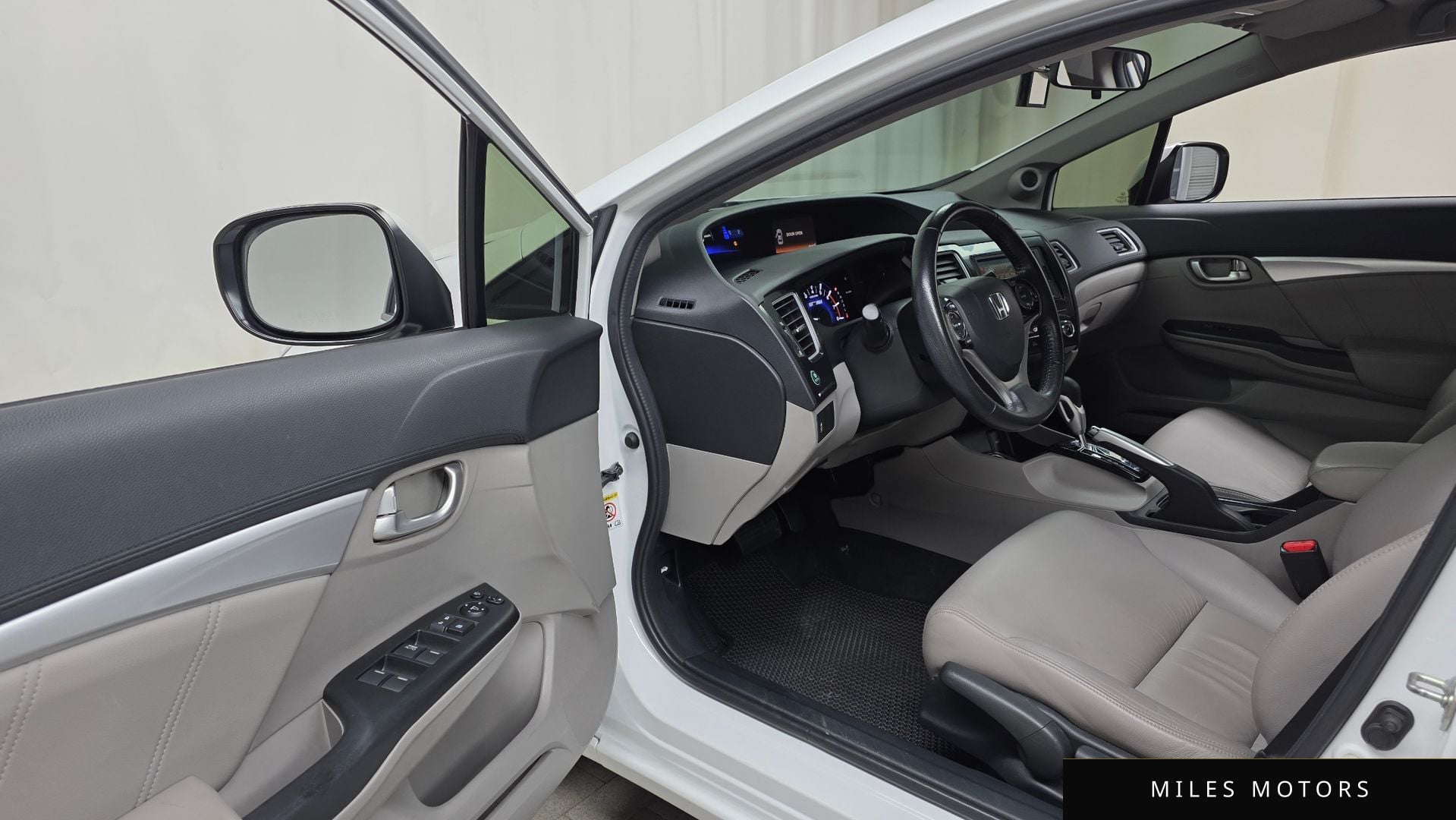 Honda 시빅 2013 — миниатюра 10