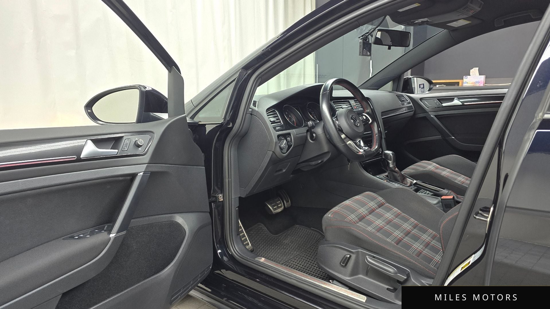 Volkswagen 골프 2017 — миниатюра 10