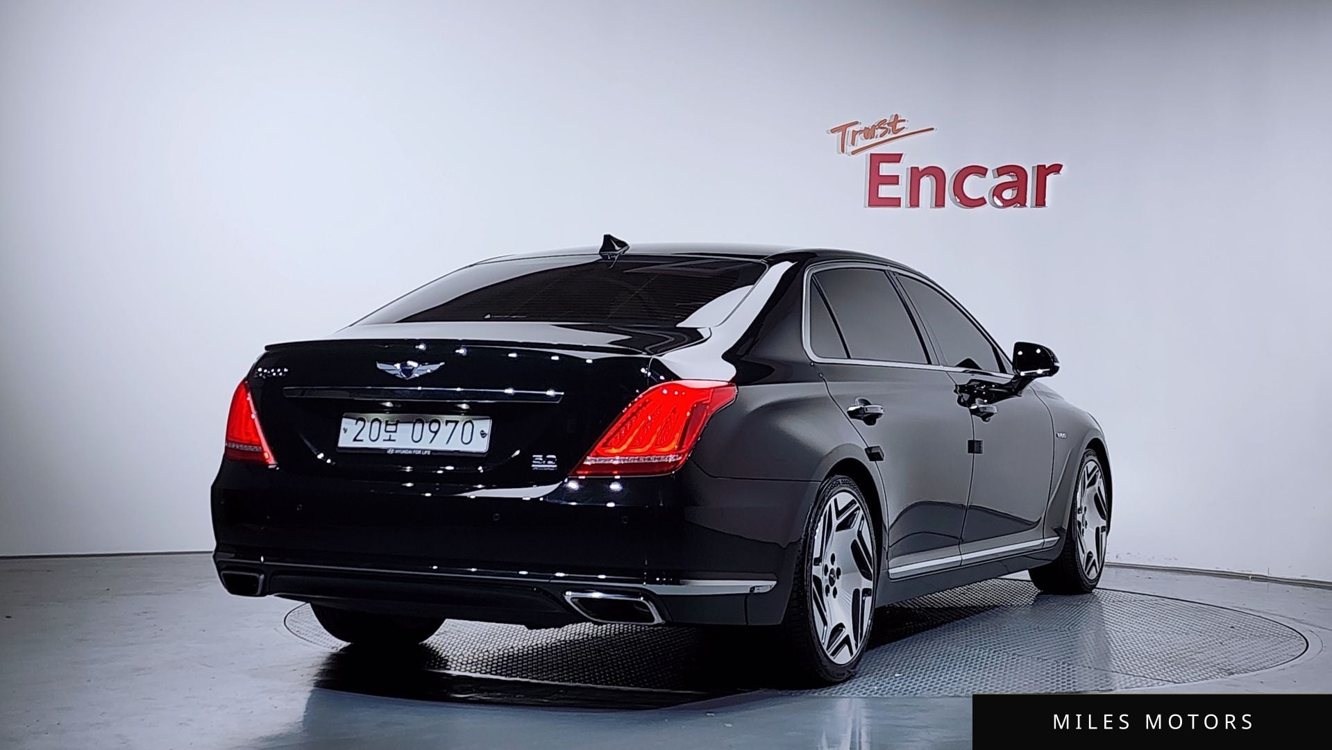 Genesis EQ900 2016 — миниатюра 2
