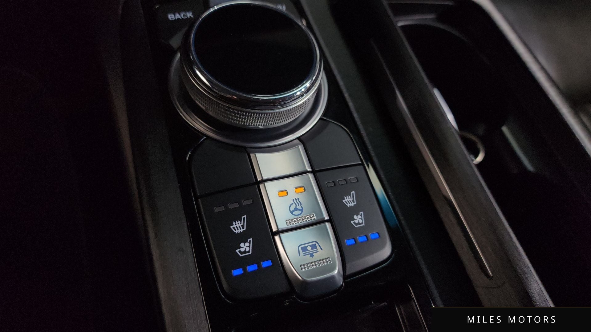 Genesis EQ900 2016 — миниатюра 18