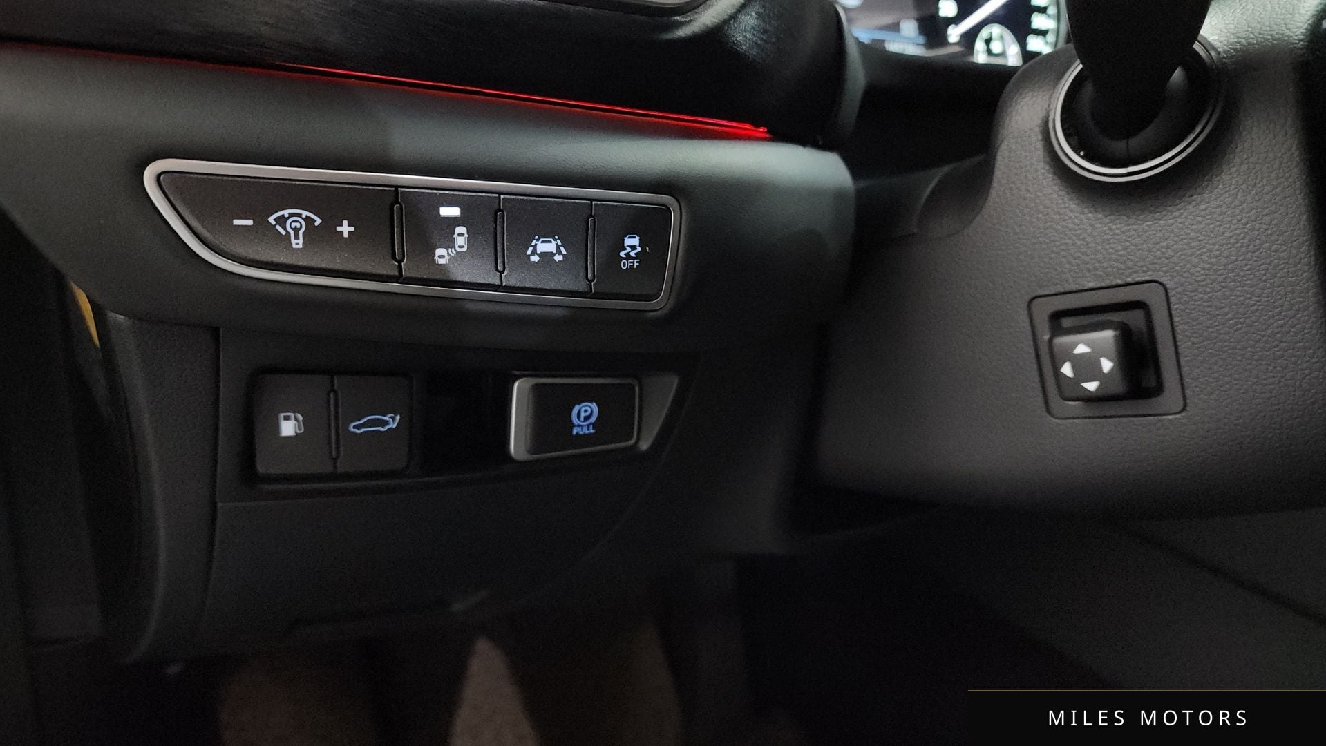 Genesis EQ900 2016 — миниатюра 19