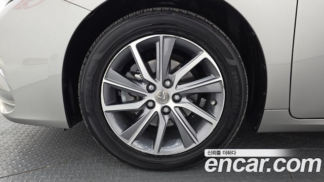 Лексус ES300h 2018 — миниатюра 5