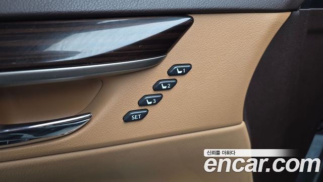 Лексус ES300h 2018 — миниатюра 18