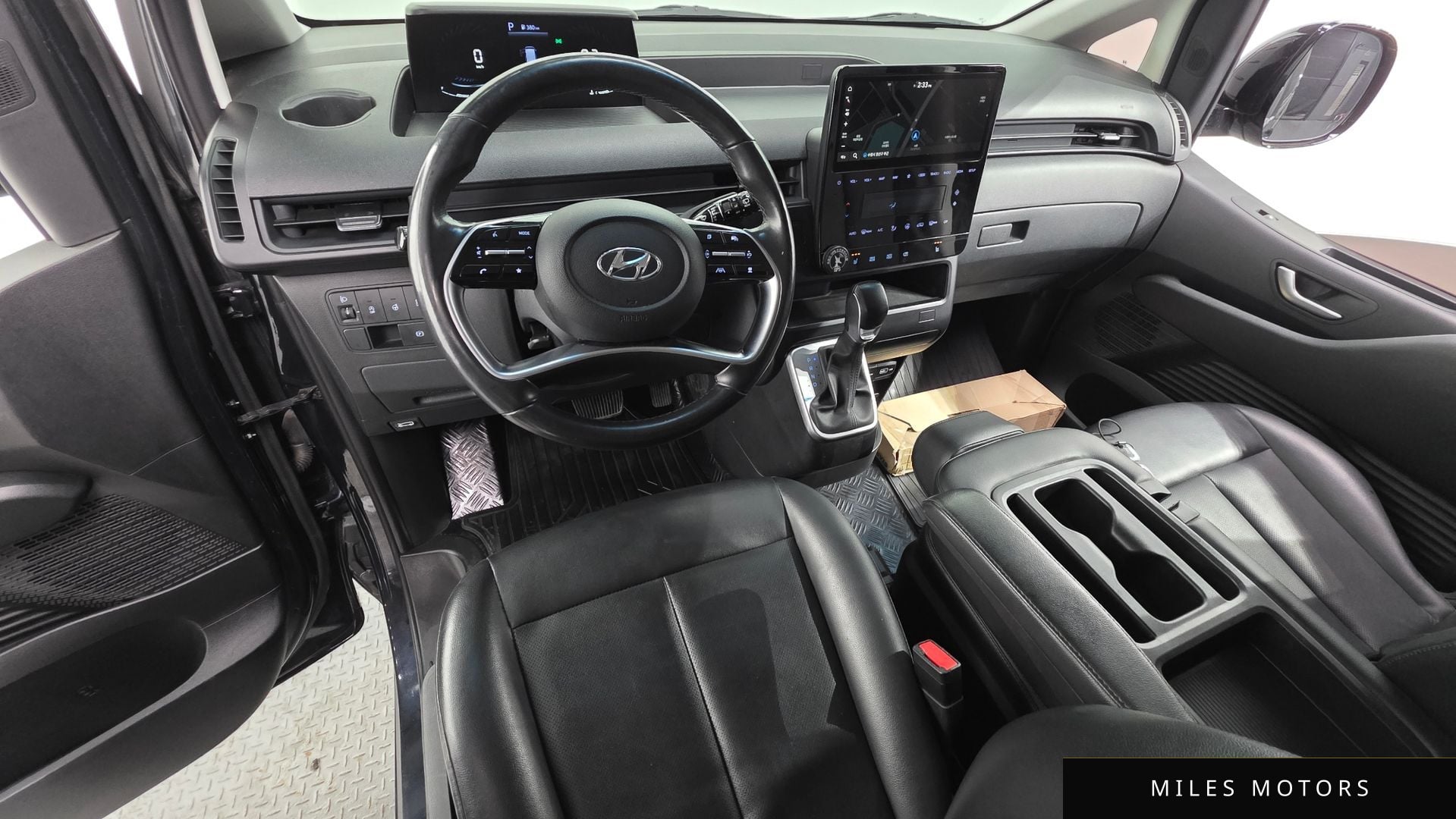 Hyundai Staria 2023 — миниатюра 10