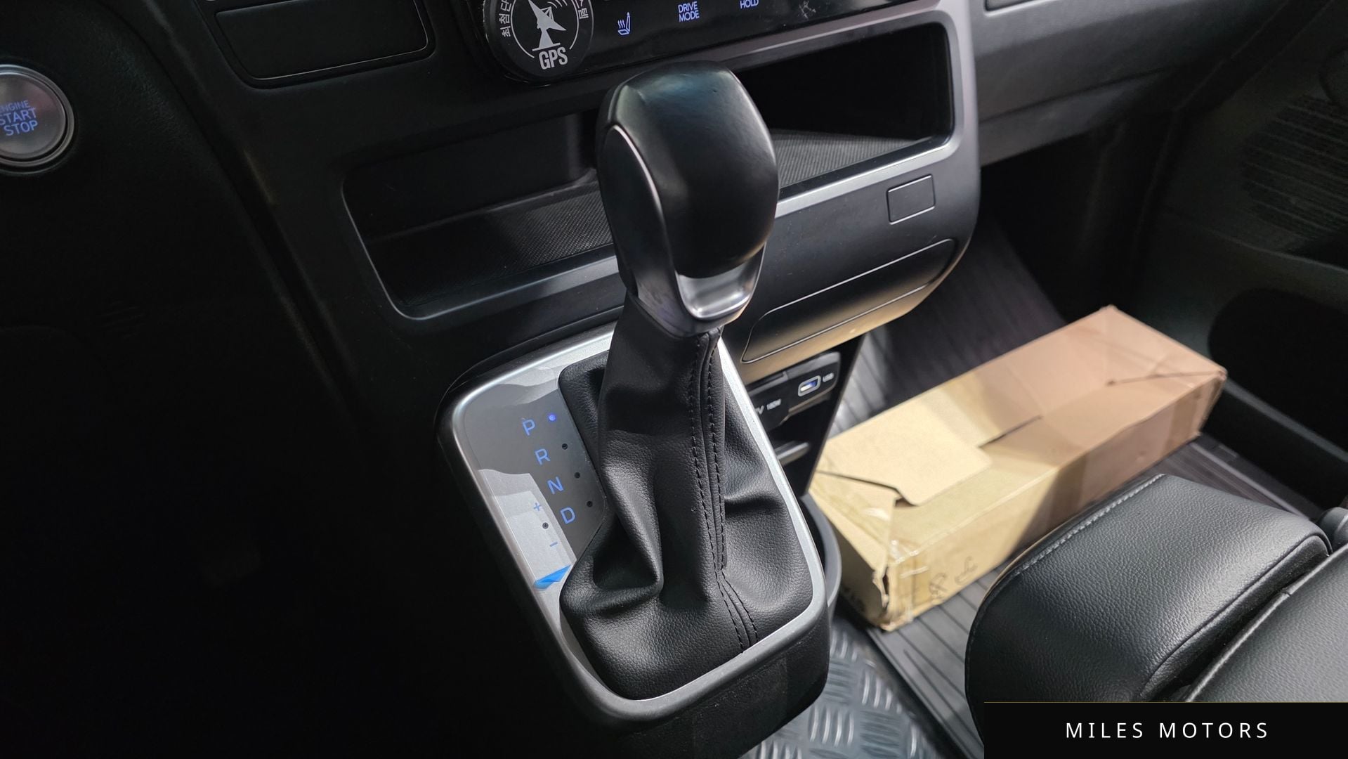 Hyundai Staria 2023 — миниатюра 12