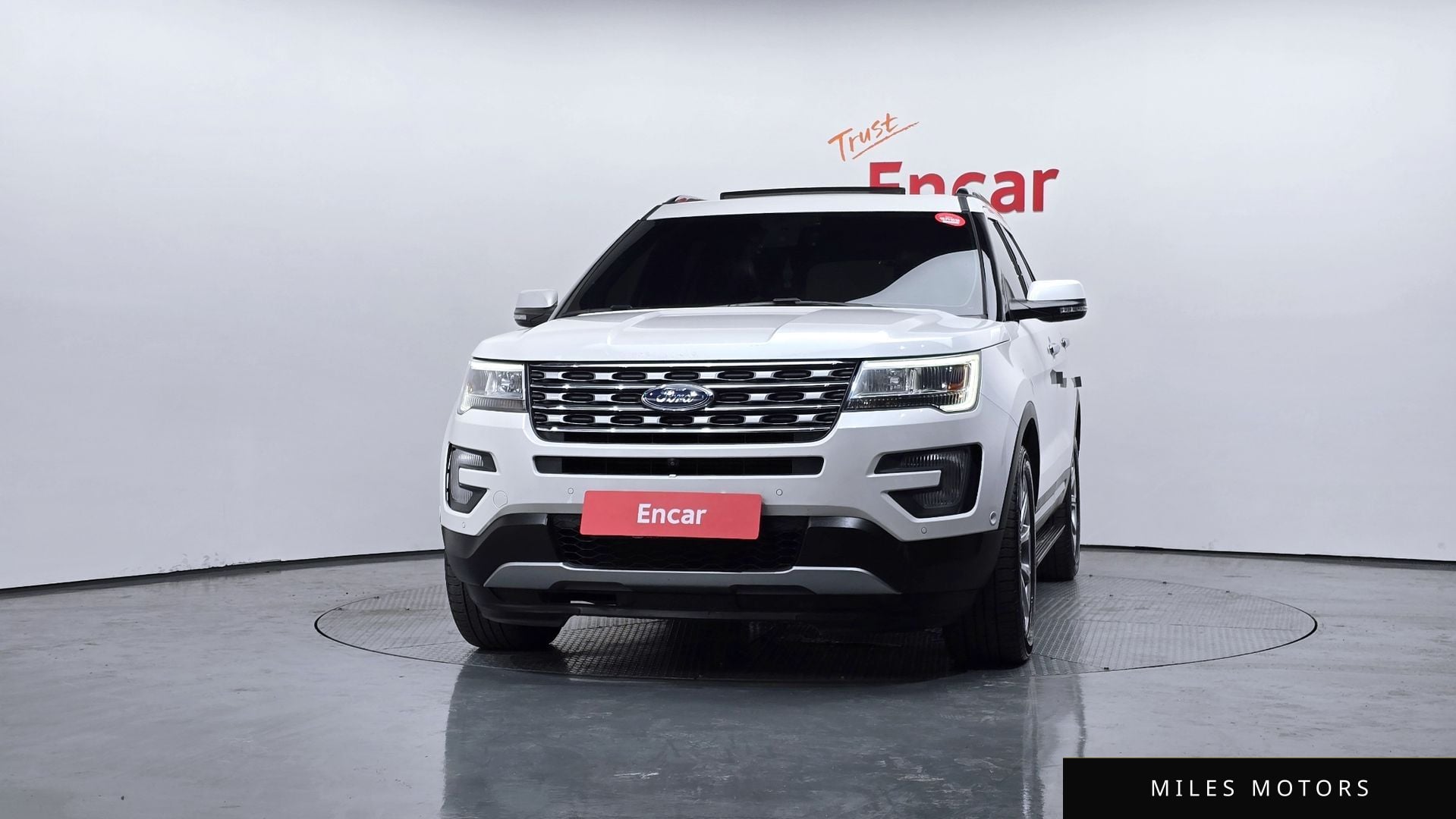 Ford Explorer 2017 — миниатюра 3