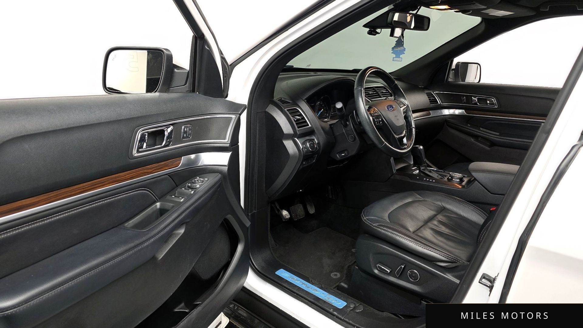 Ford Explorer 2017 — миниатюра 13