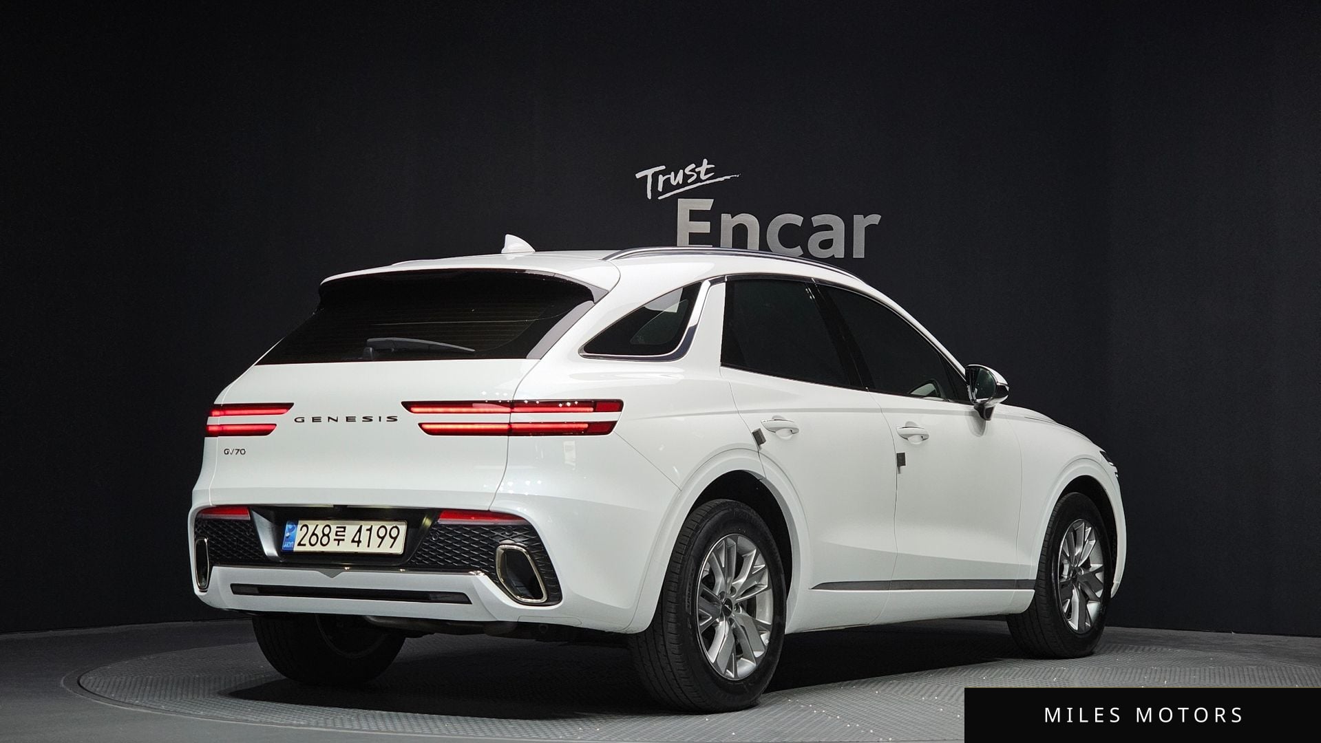 Genesis GV70 2021 — миниатюра 2