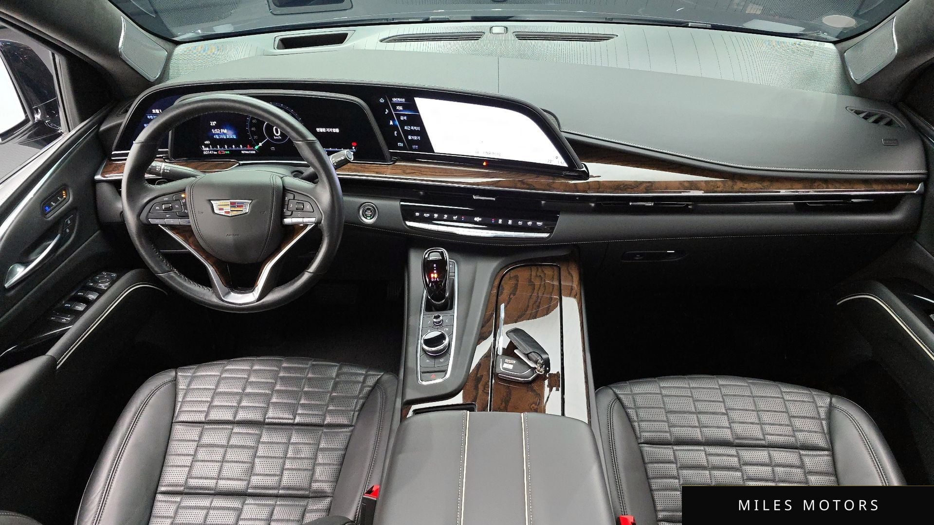 Cadillac Escalade 2021 — миниатюра 10