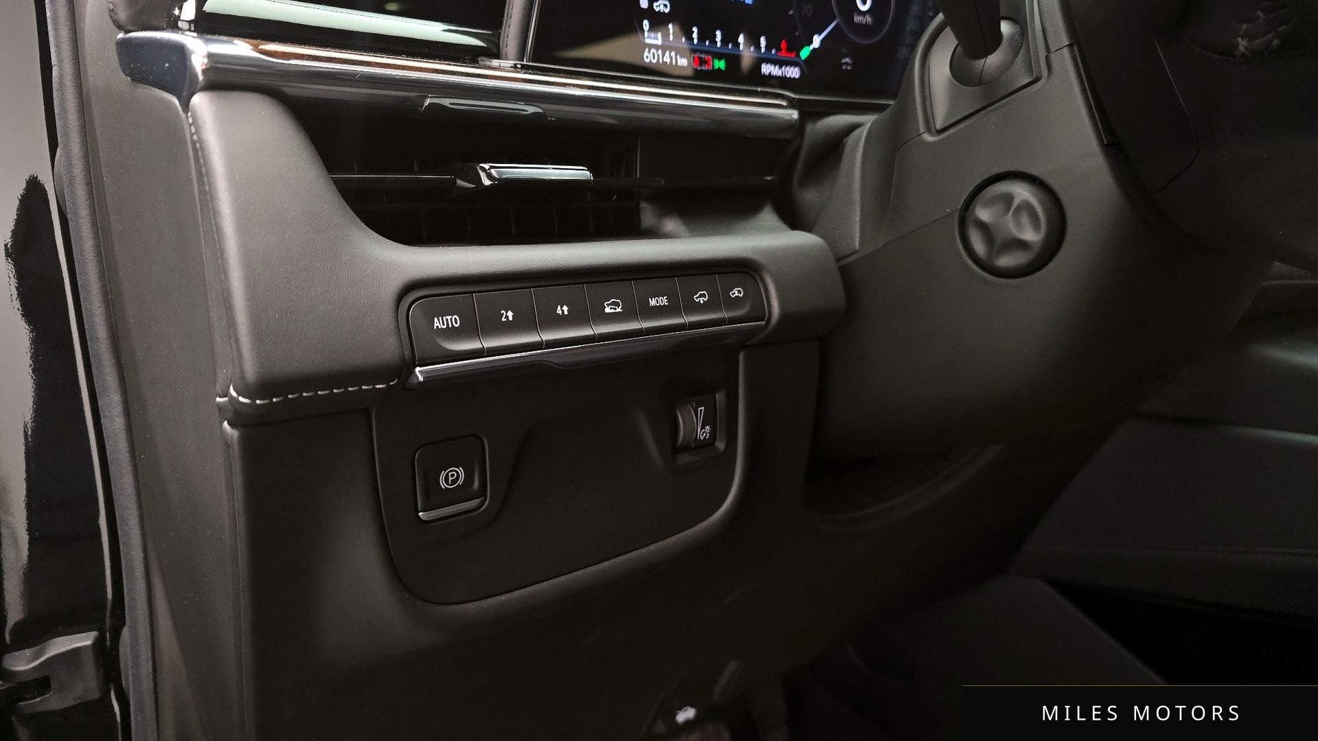 Cadillac Escalade 2021 — миниатюра 31