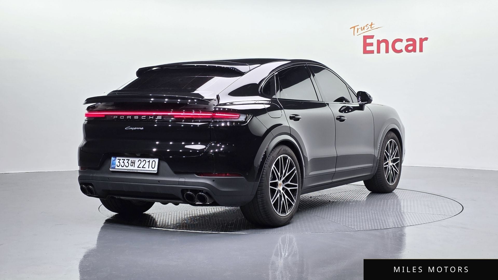Porsche Cayenne 2025 — миниатюра 2