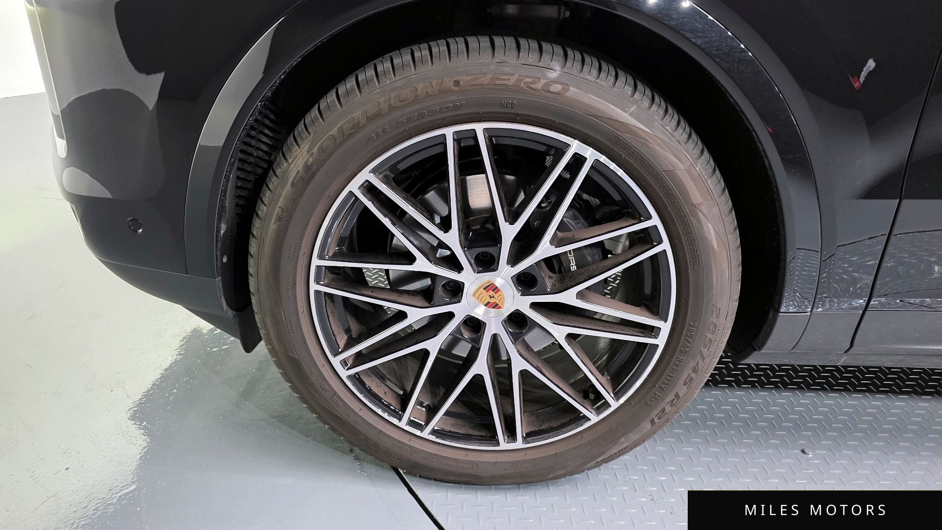 Porsche Cayenne 2025 — миниатюра 5