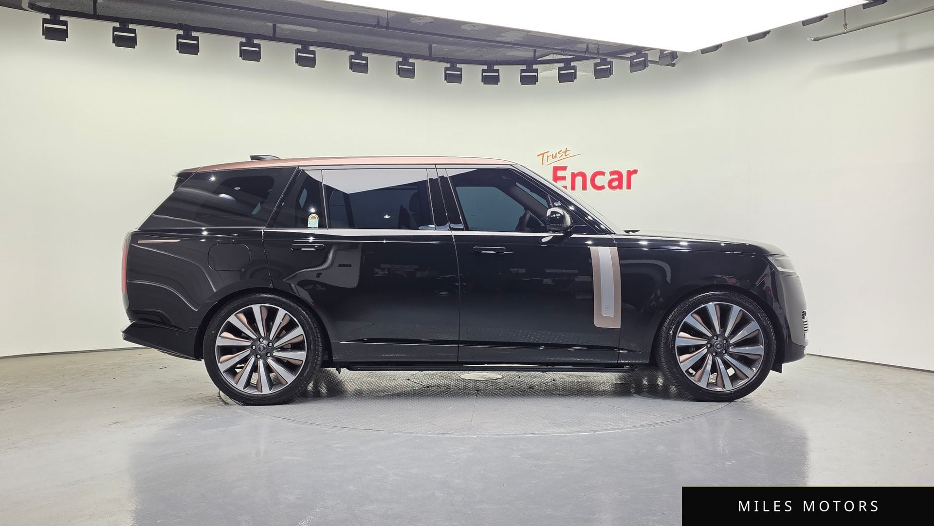 Land Rover Range Rover 2025 — миниатюра 6
