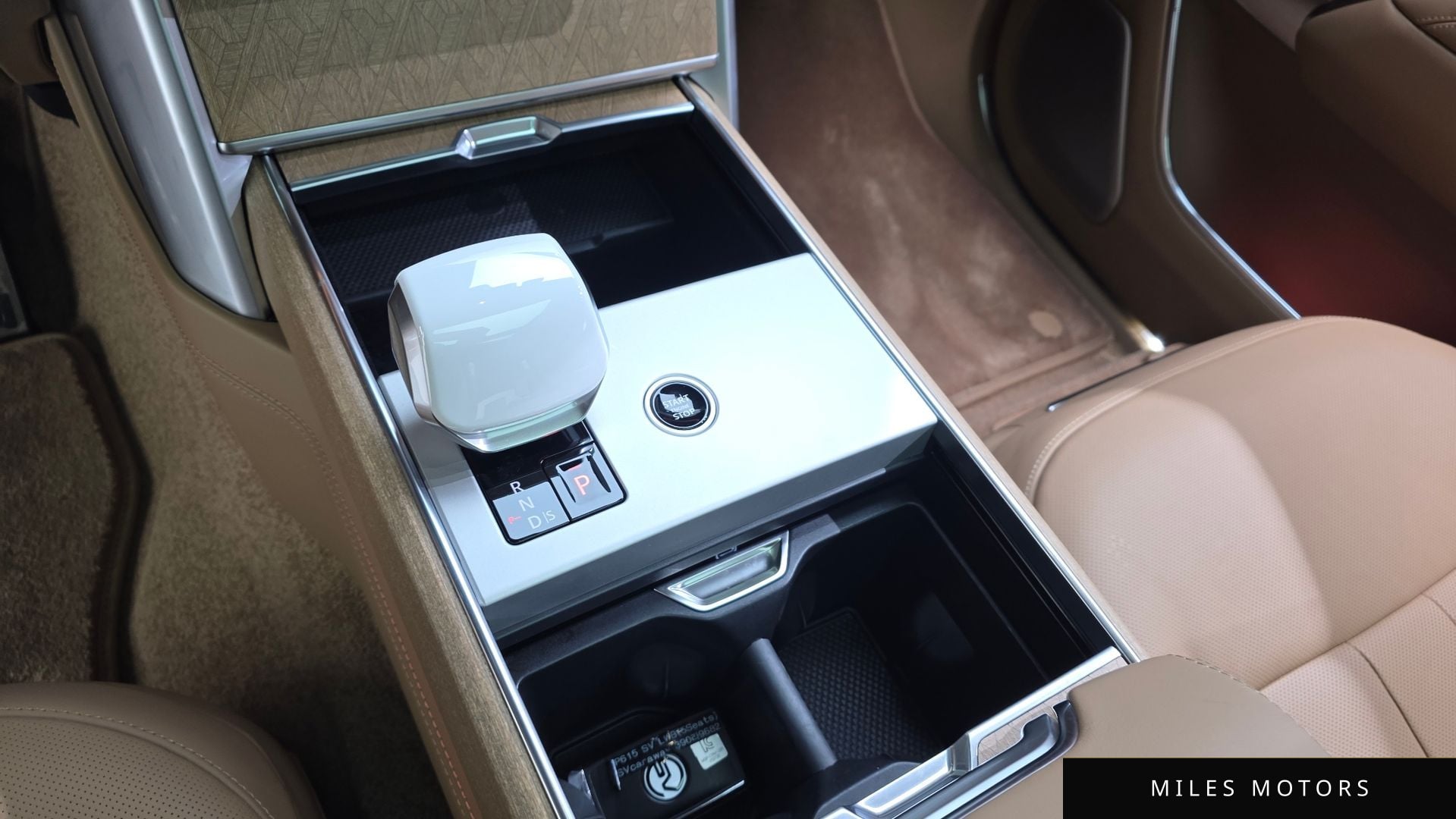 Land Rover Range Rover 2025 — миниатюра 18