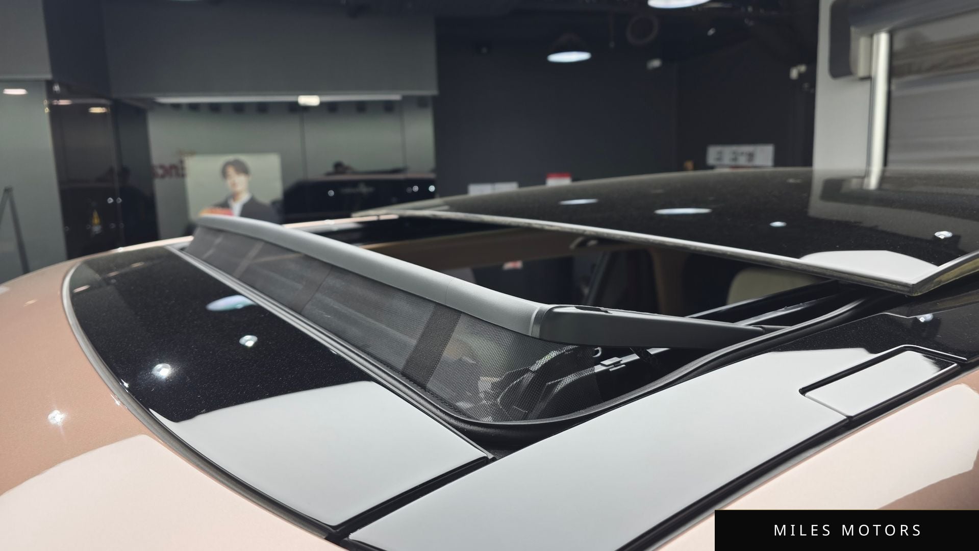 Land Rover Range Rover 2025 — миниатюра 19