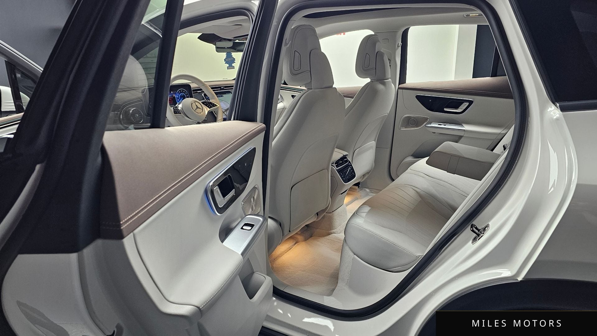 Mercedes-Benz EQE SUV X294 2023 — миниатюра 15