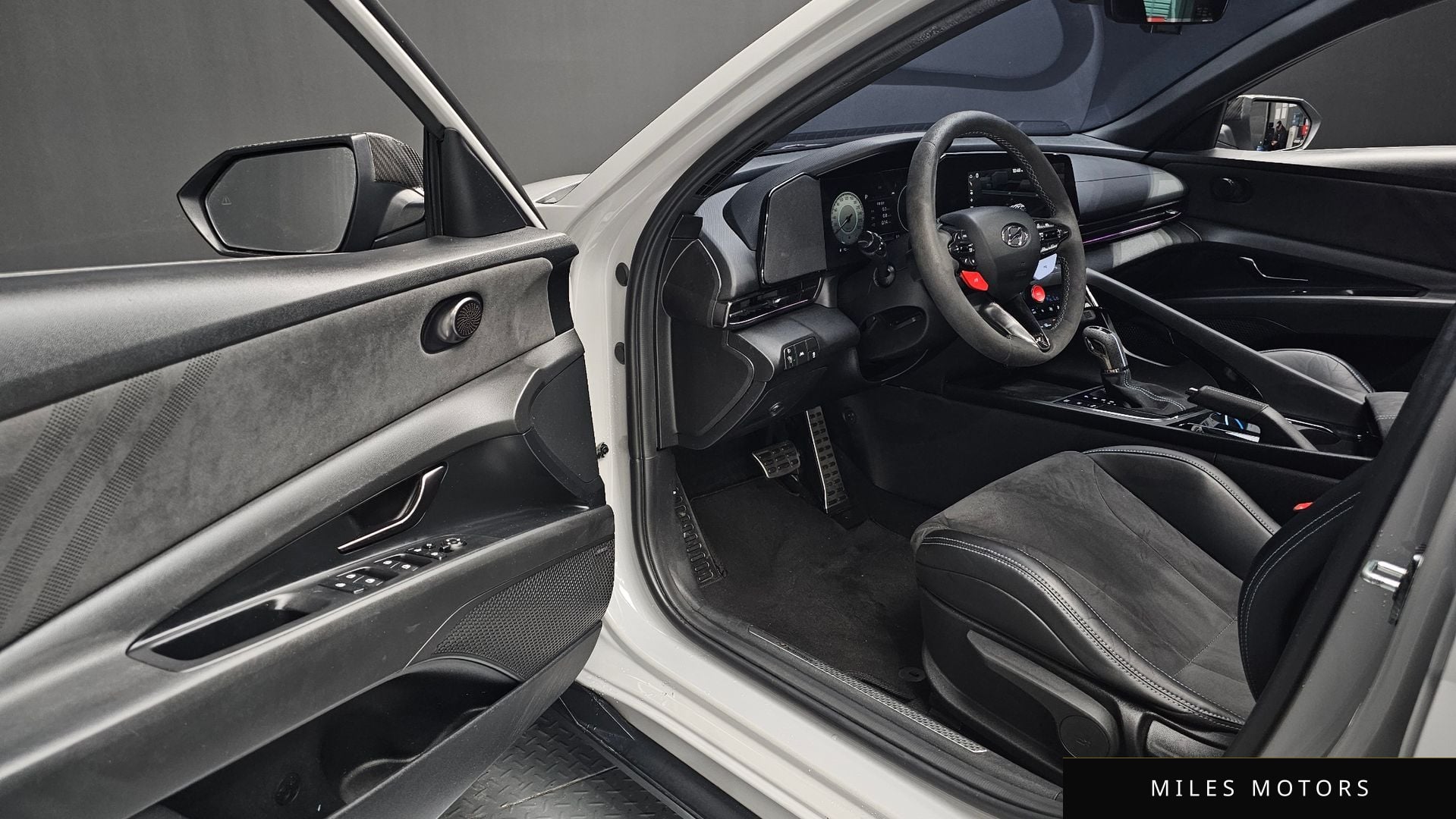 Hyundai AVANTE 2023 — миниатюра 17