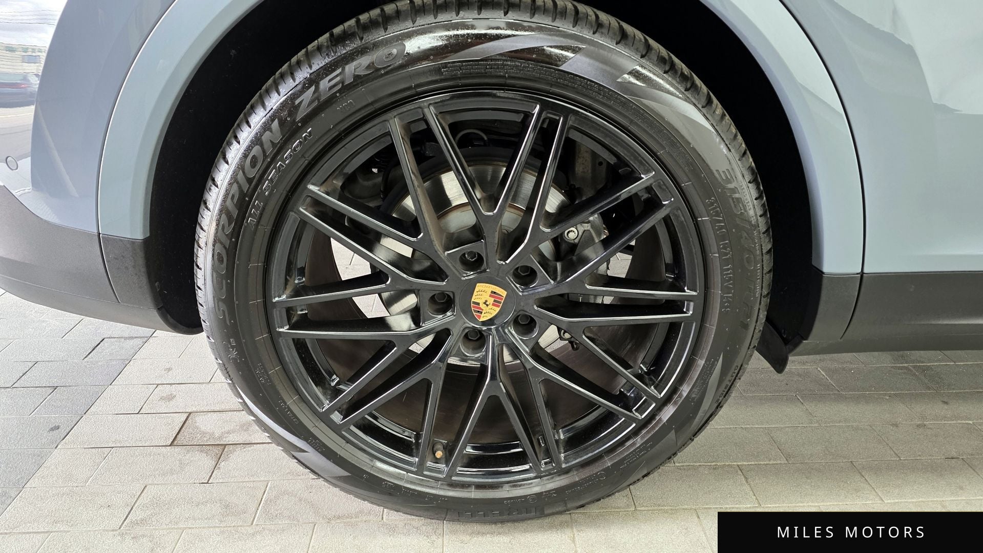 Porsche Cayenne 2024 — миниатюра 5