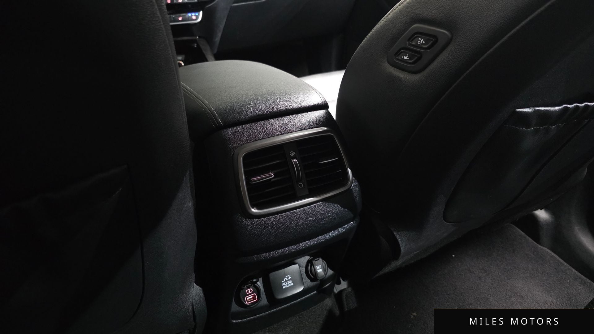 Kia Sorento 2018 — миниатюра 32