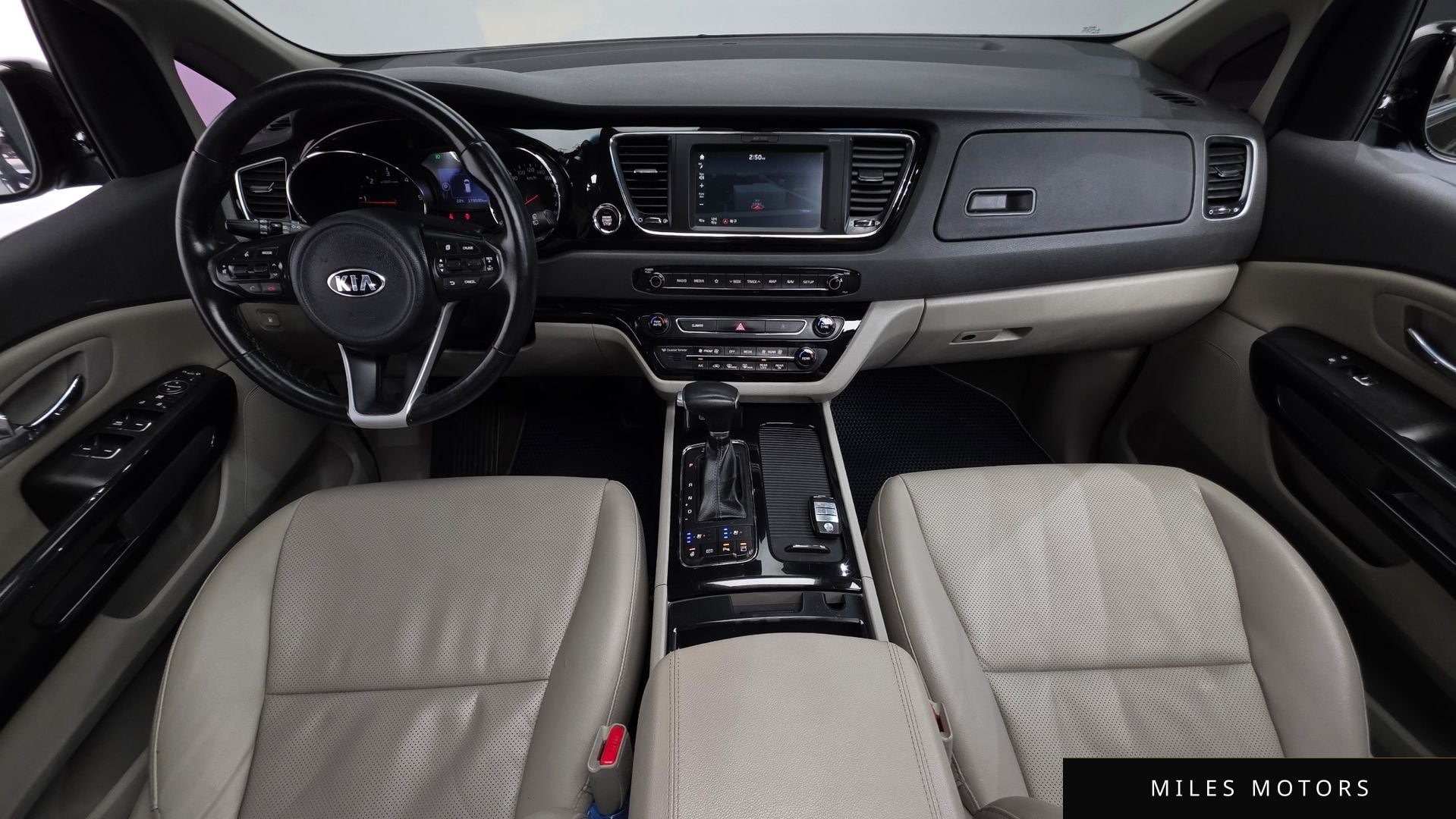 Kia Canival 2018 — миниатюра 10