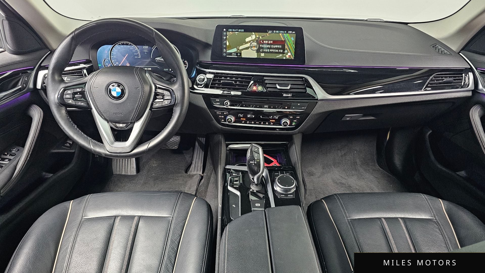 BMW 5 Series (G30) 2018 — миниатюра 10