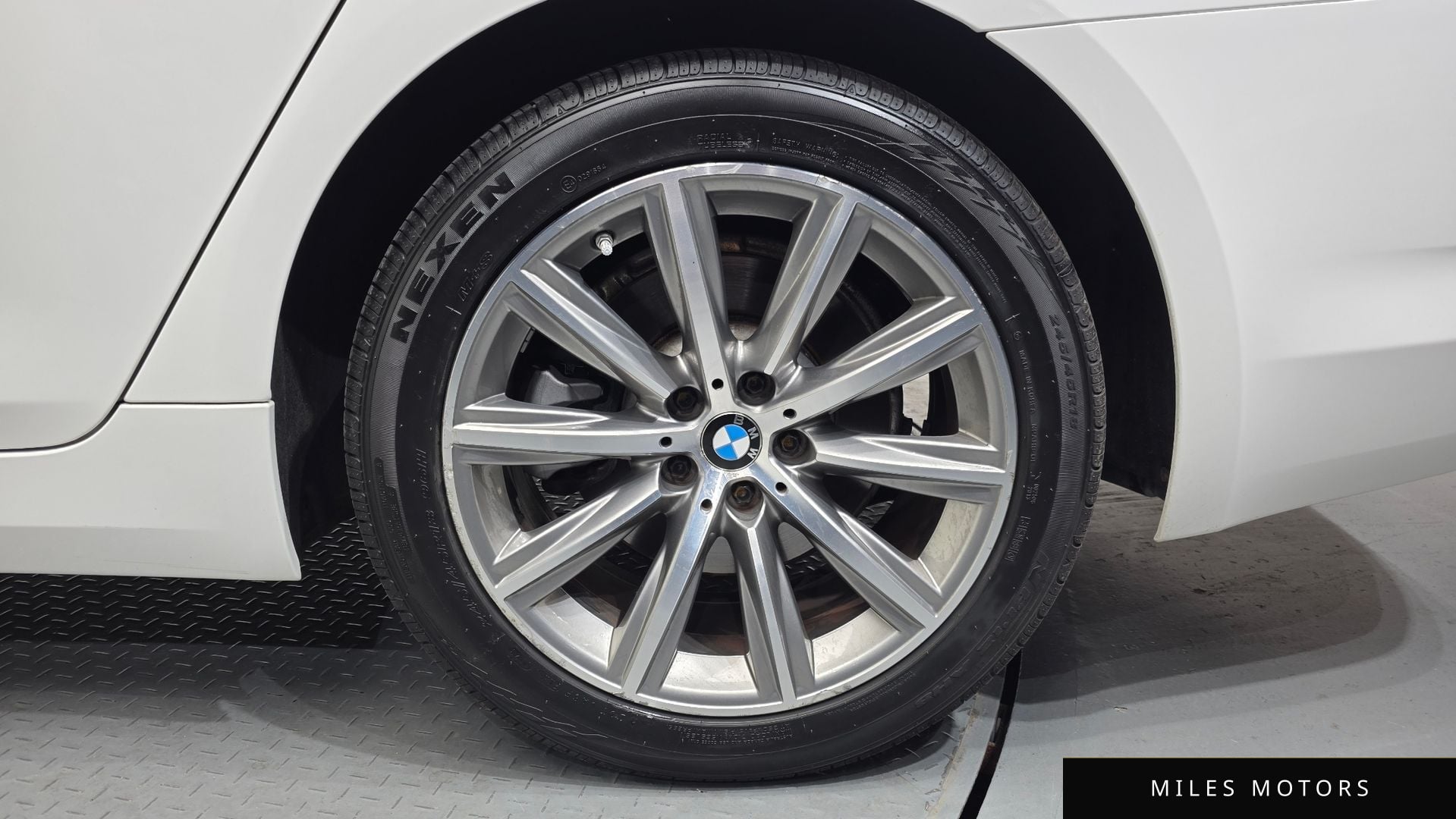 BMW 5 Series (G30) 2018 — миниатюра 7
