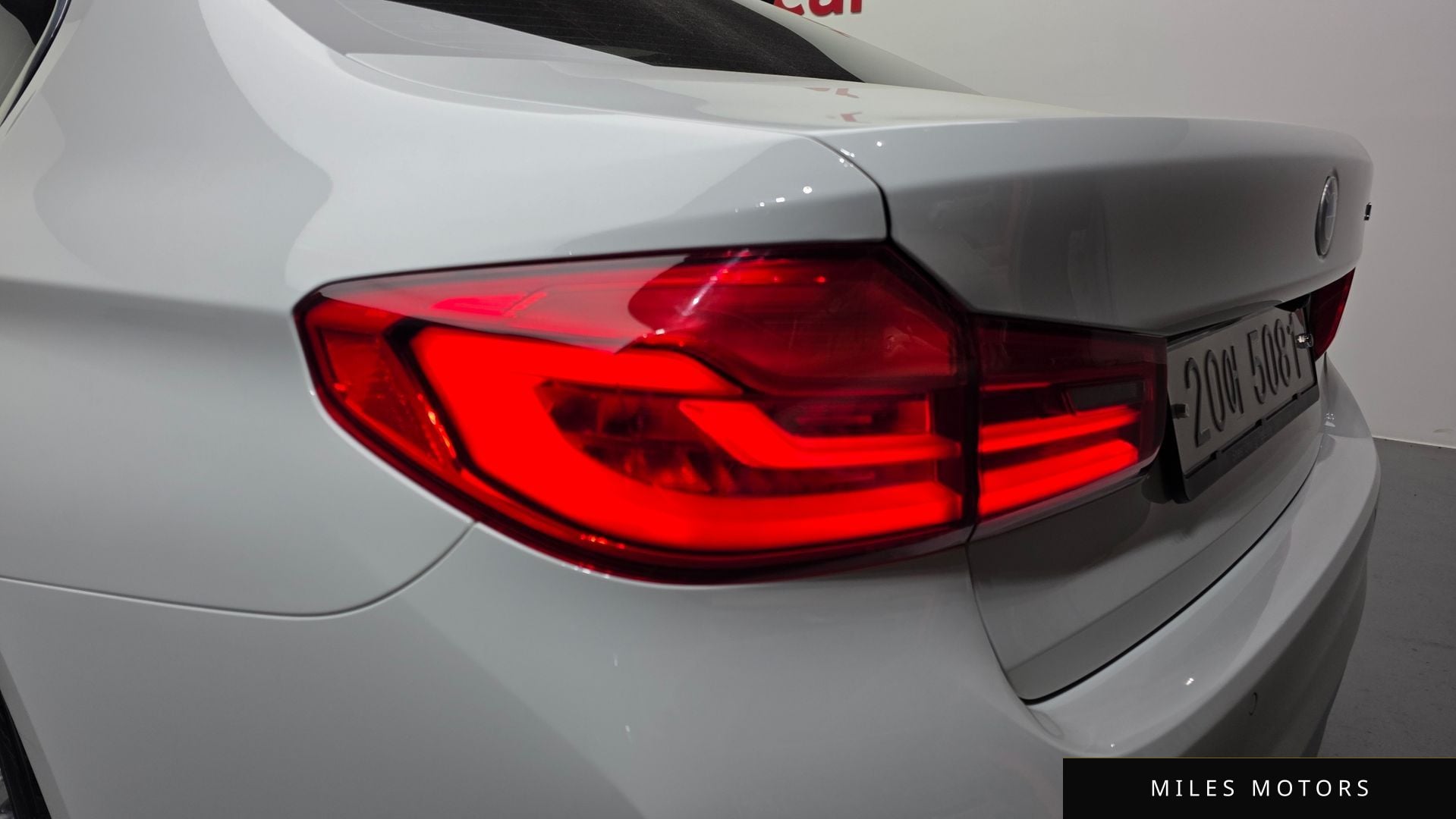 BMW 5 Series (G30) 2018 — миниатюра 9