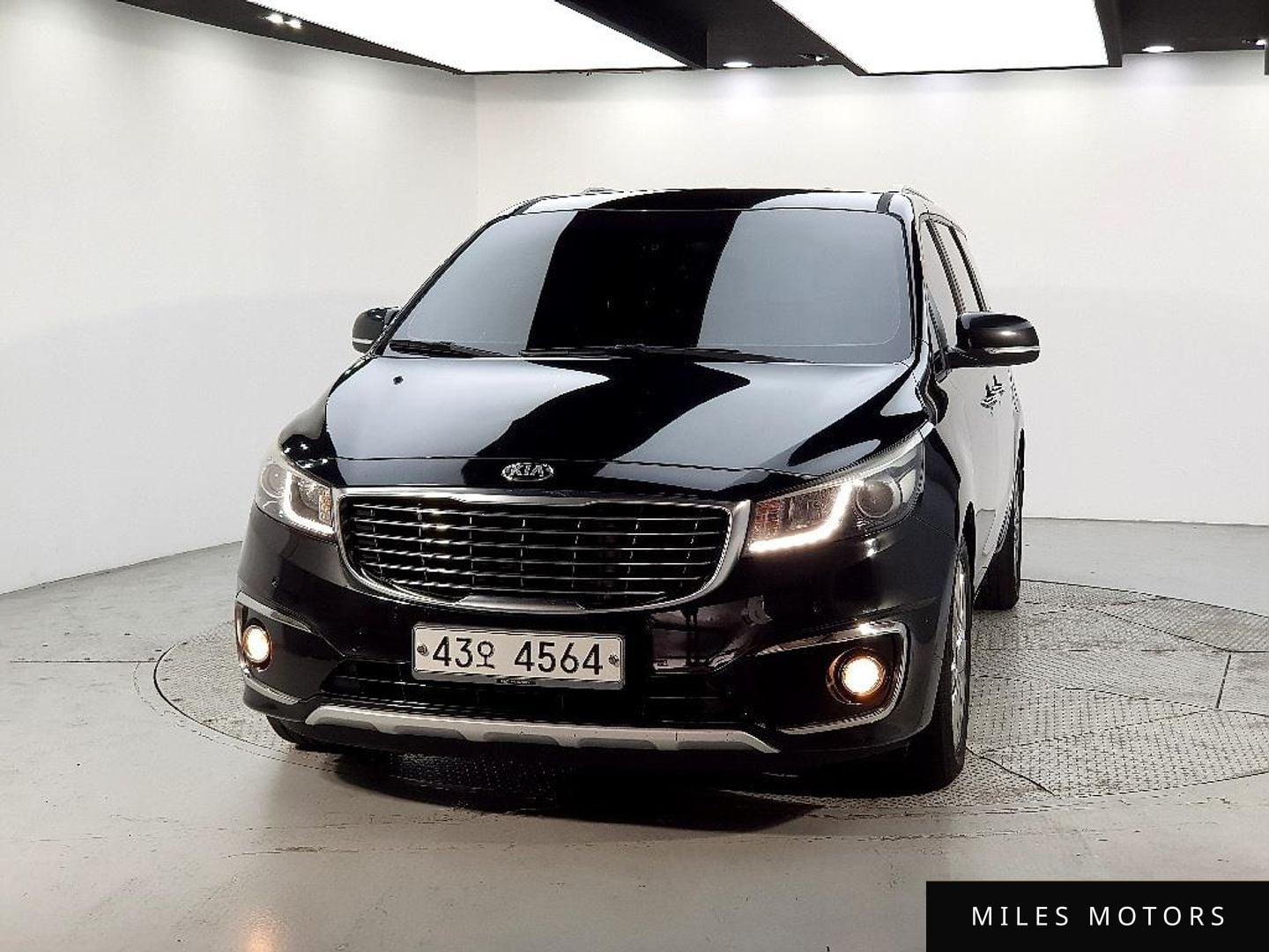 Kia Canival 2015 — миниатюра 2