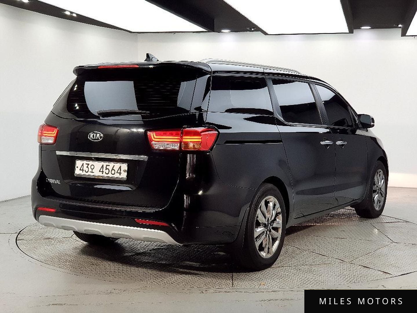 Kia Canival 2015 — миниатюра 4