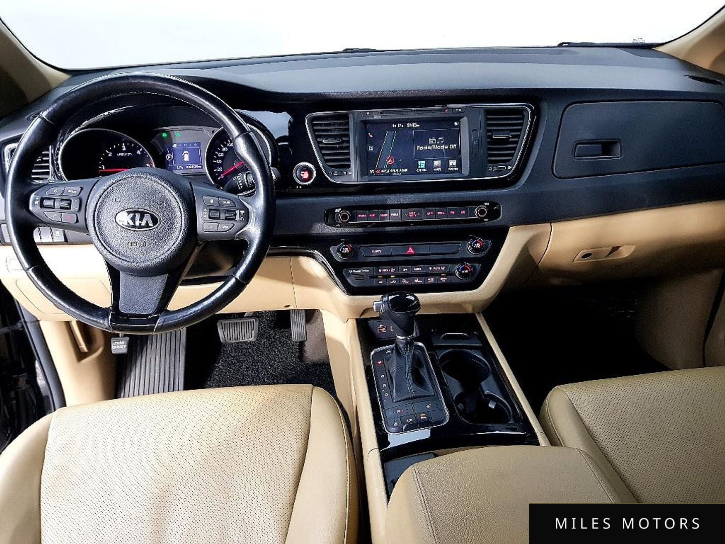 Kia Canival 2015 — миниатюра 5