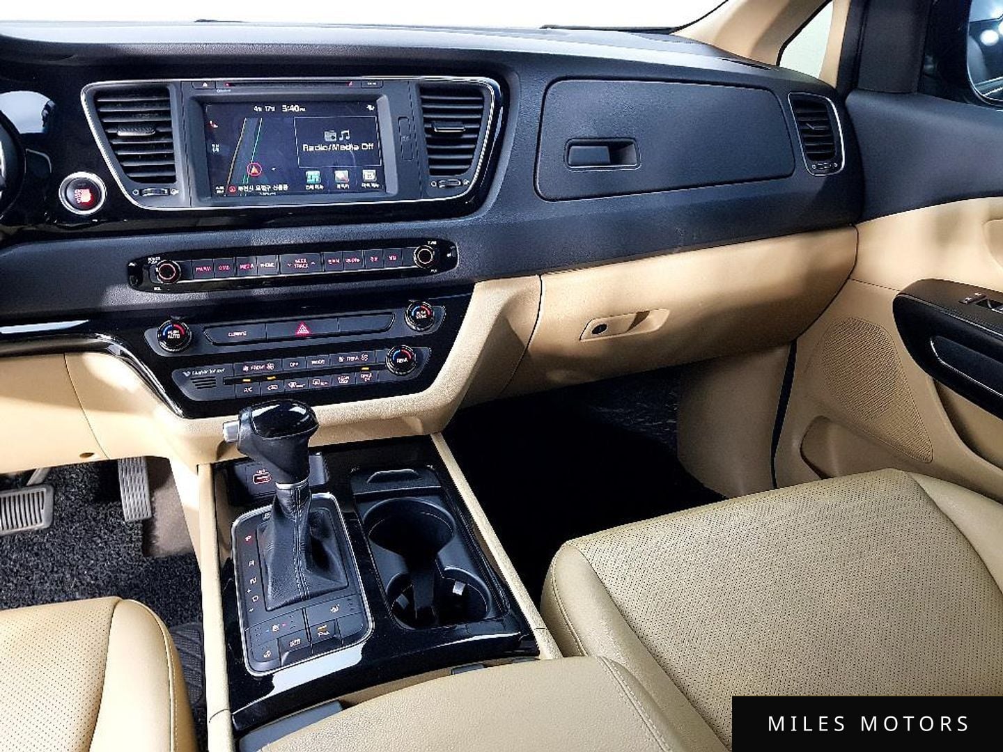 Kia Canival 2015 — миниатюра 10