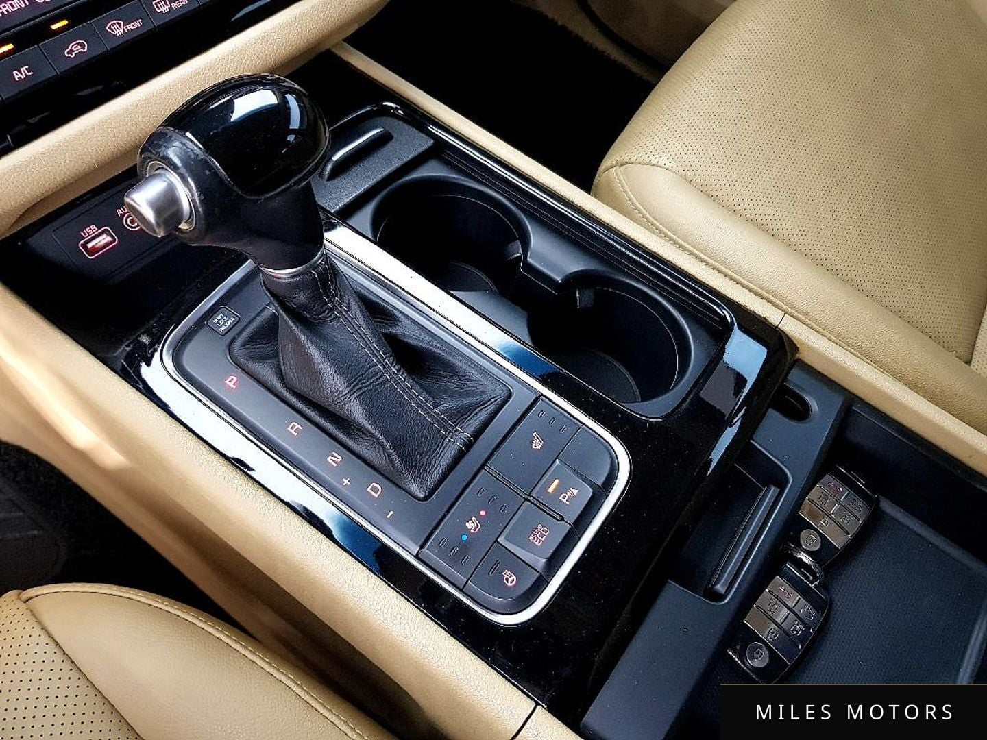 Kia Canival 2015 — миниатюра 12