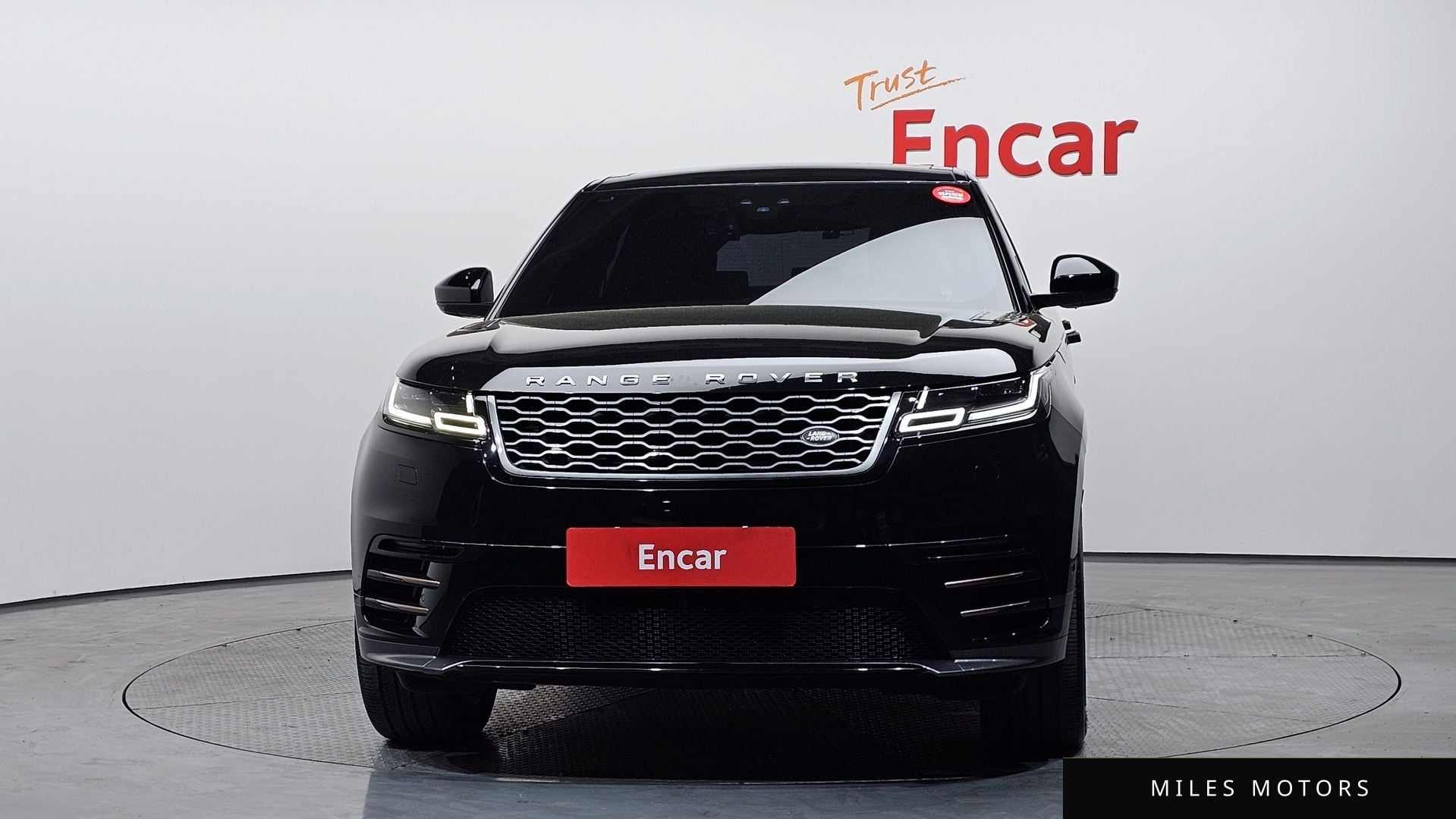 Land Rover Range Rover Velar 2018 — миниатюра 3