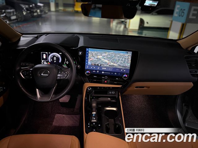 Лексус NX350h 2025 — миниатюра 10