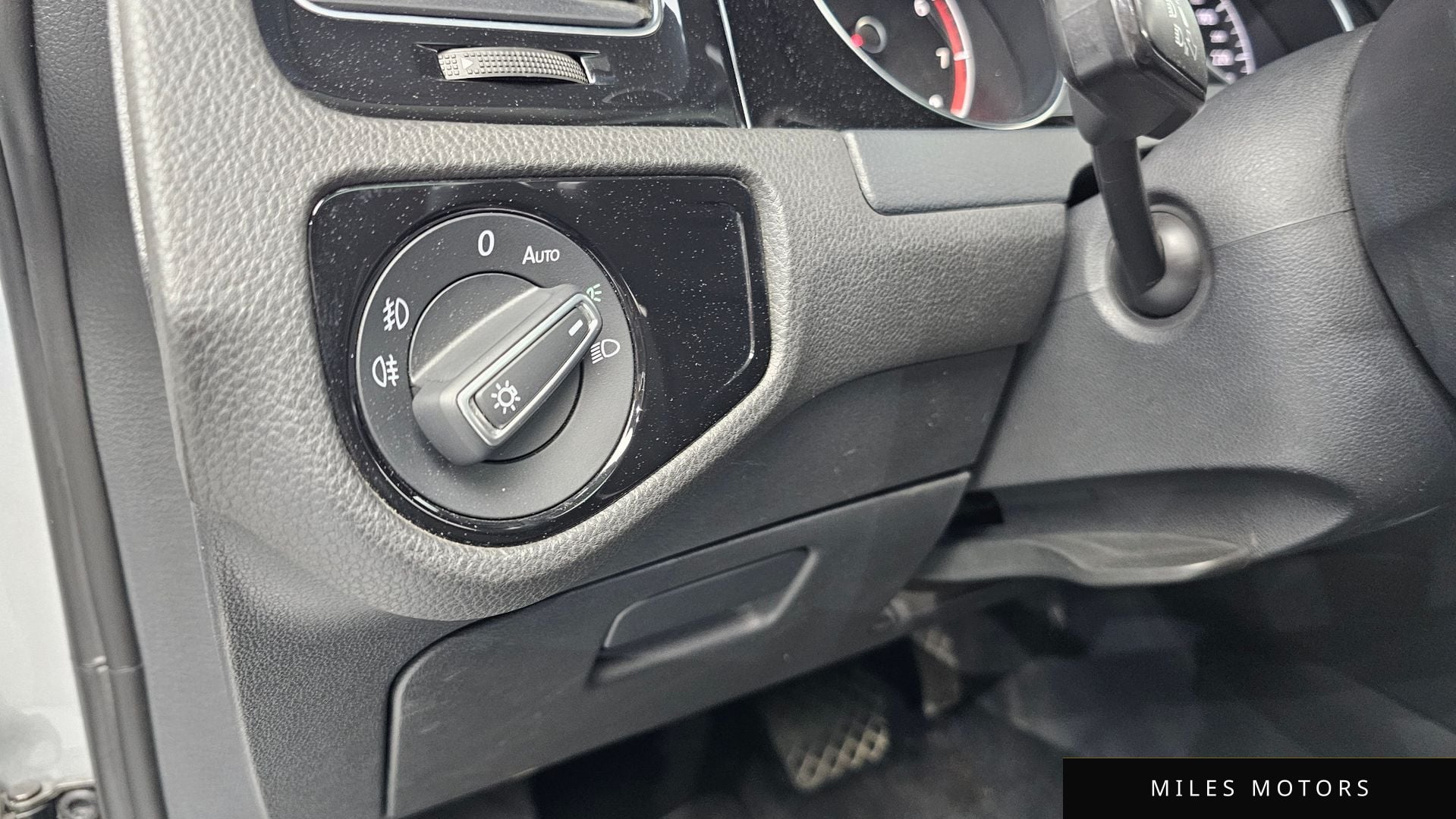 Volkswagen 골프 2014 — миниатюра 16