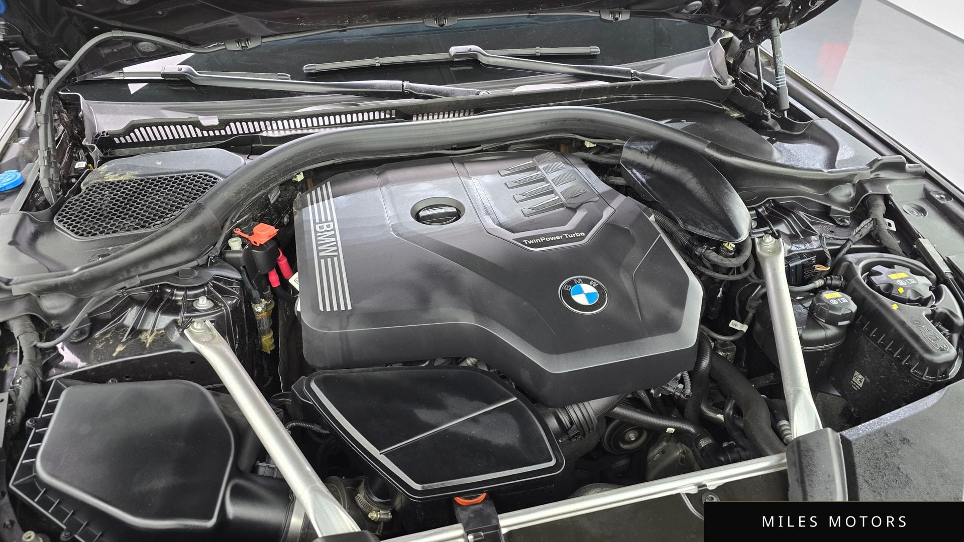 BMW 5 Series (G30) 2023 — миниатюра 6
