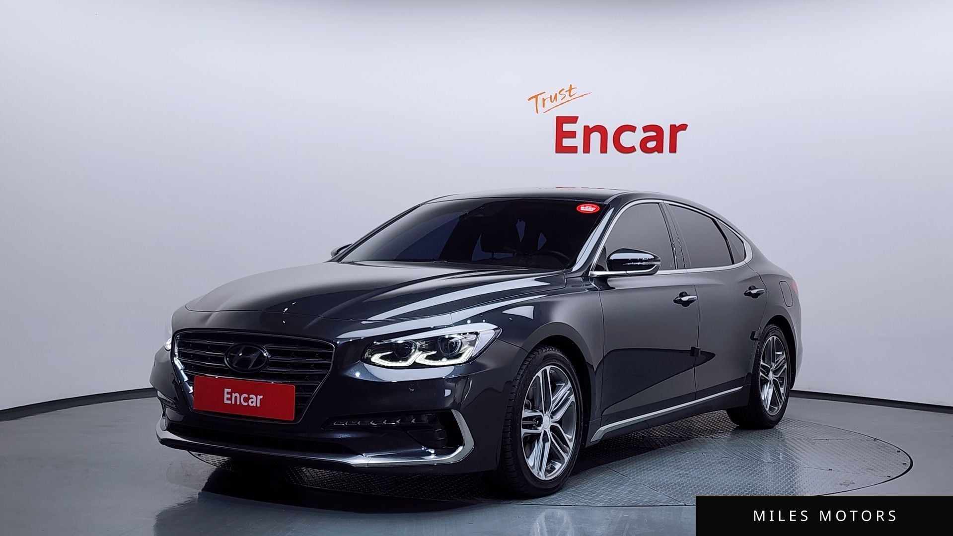 Hyundai Grandeur 2019 — фото 1 из 12