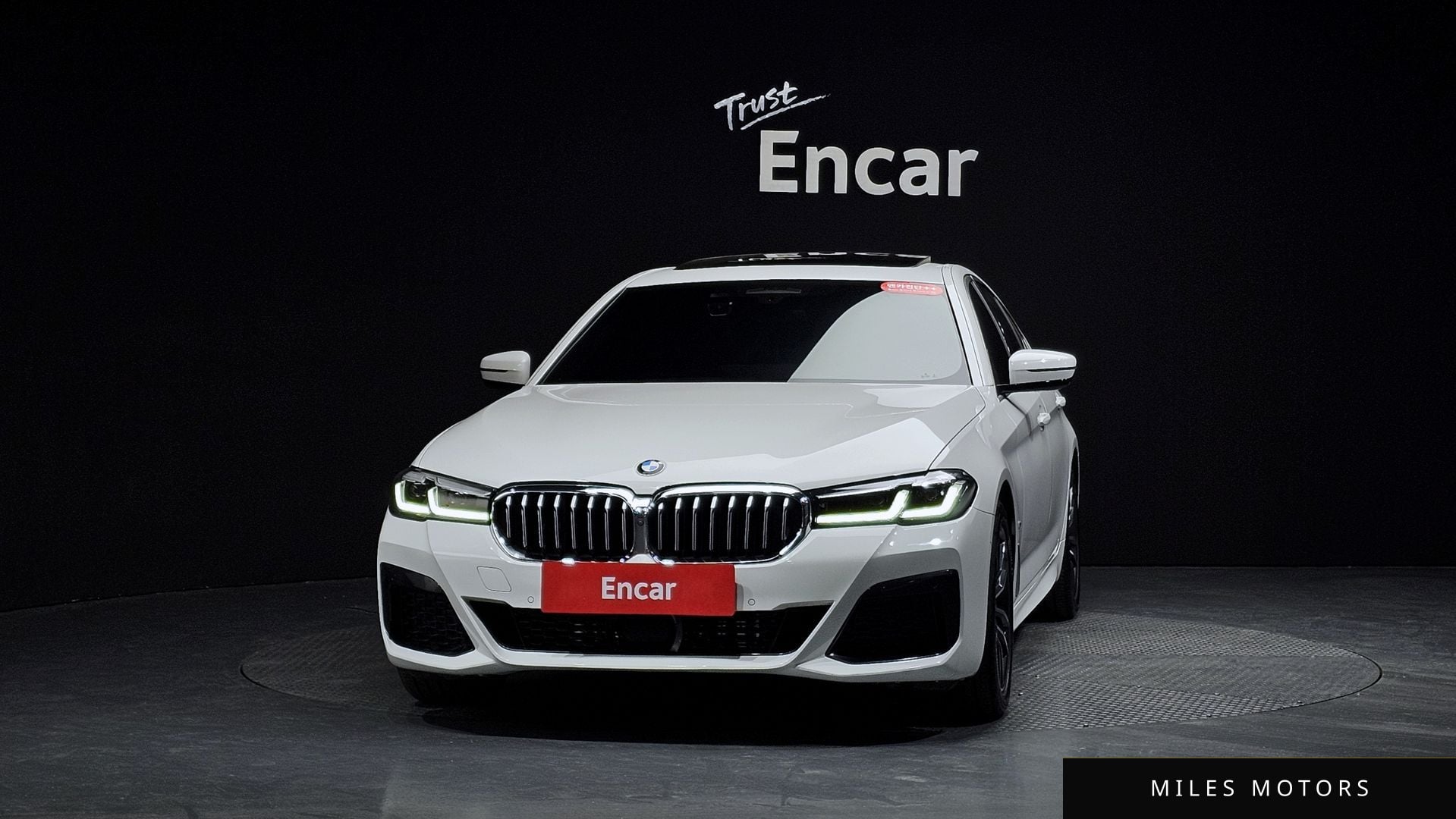 BMW 5 Series (G30) 2021 — миниатюра 2
