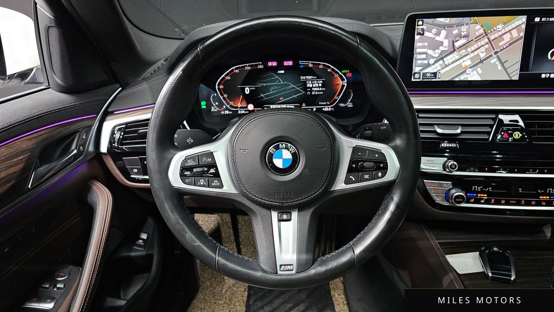 BMW 5 Series (G30) 2021 — миниатюра 19