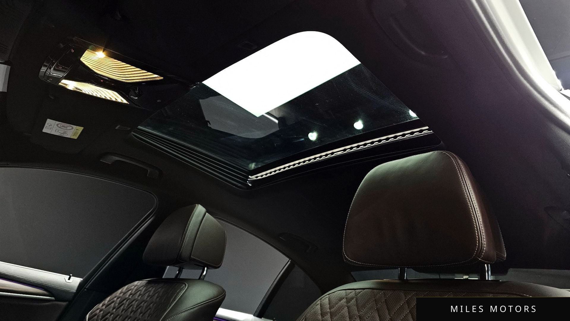 BMW 5 Series (G30) 2021 — миниатюра 25