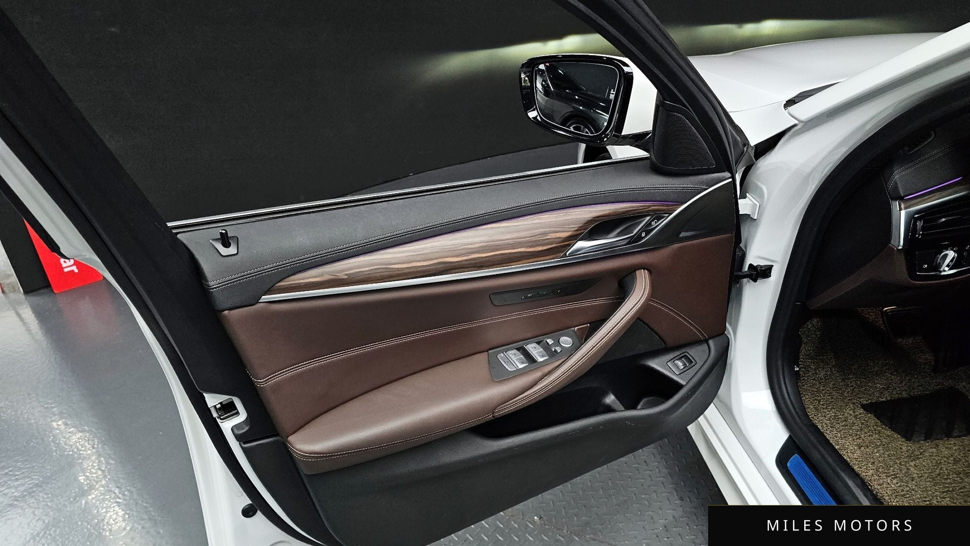 BMW 5 Series (G30) 2021 — миниатюра 13
